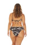 305082009-06-GG-300146009-GG-CJ-CURVE-MarinaeDuda-costas